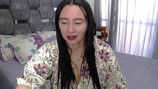 sara hott 1 online show from May 2026 12:22:02 PM