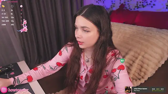 How2Meow online show from July 2026 05:18:01 PM