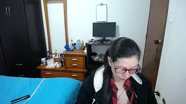 Snapshot of latin49 chatting on October 2025 05:24:01 AM latin49 online show from October 2025 05:24:01 AM