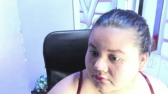 ValenTitis online show from November 2025 08:55:01 PM