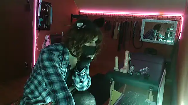 Snapshot of Ginny-the-bdsm-nympho chatting on December 2024 06:17:02 PM Ginny-the-bdsm-nympho online show from December 2024 06:17:02 PM