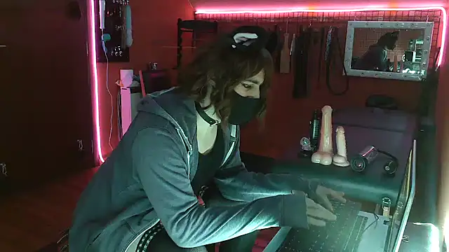 Snapshot of Ginny-the-bdsm-nympho chatting on January 2025 05:28:02 PM Ginny-the-bdsm-nympho online show from January 2025 05:28:02 PM