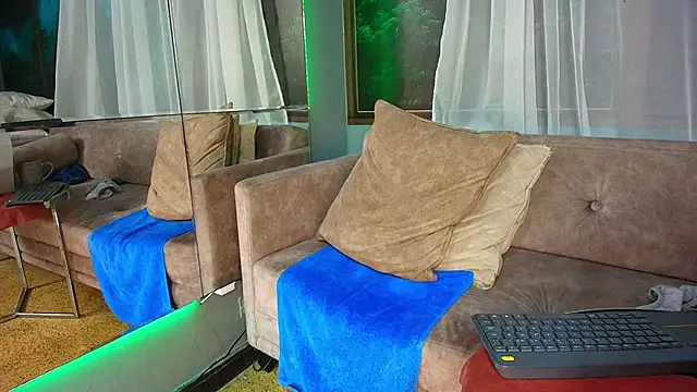 Snapshot of JONAS_SMITH_ chatting on March 2025 06:11:02 PM JONAS SMITH online show from March 2025 06:11:02 PM