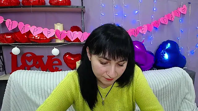 NinaFlawlees online show from February 2025 07:17:01 PM