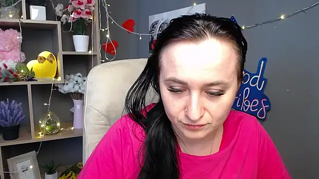 NinaFlawlees online show from July 2026 07:23:02 AM