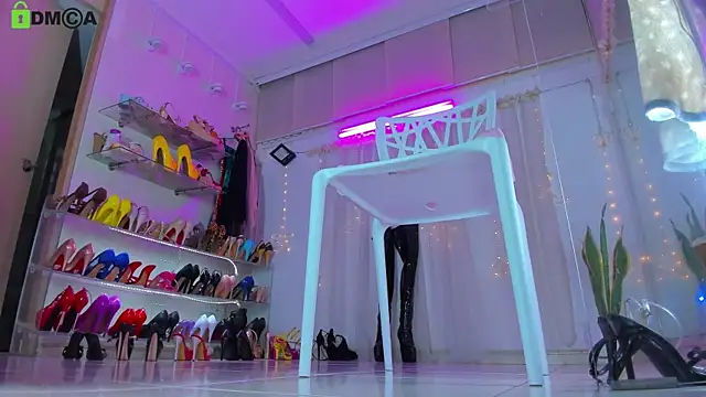 Snapshot of kendrarioss chatting on October 2025 09:00:02 PM kendrarioss online show from October 2025 09:00:02 PM