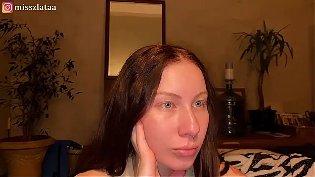 elfess online show from November 2025 07:24:02 PM