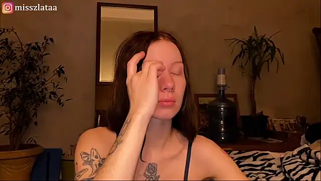 elfess online show from November 2025 05:35:02 AM