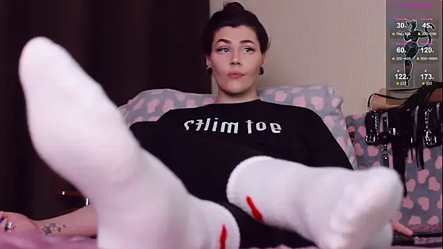 Luna Blake online show from December 2024 09:00:01 PM