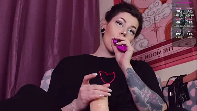 Luna Blake online show from February 2025 04:34:02 PM