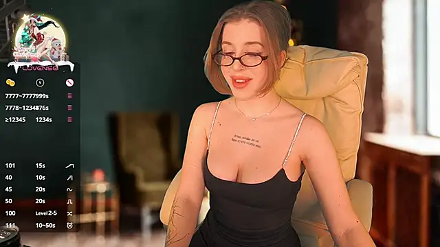 Snapshot of PenellopaRaw chatting on January 2025 03:39:02 PM PenellopaRaw online show from January 2025 03:39:02 PM