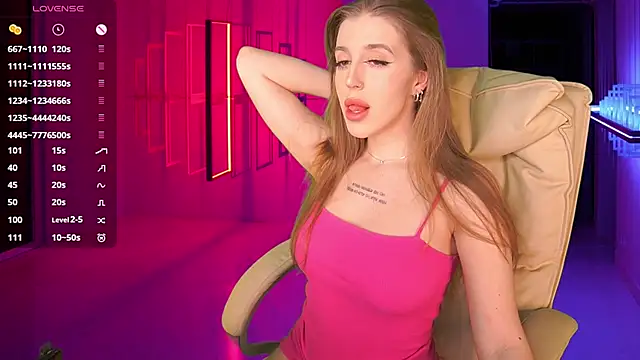 Snapshot of PenellopaRaw chatting on January 2025 05:41:01 PM PenellopaRaw online show from January 2025 05:41:01 PM