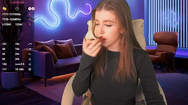 Snapshot of PenellopaRaw chatting on January 2025 05:35:01 PM PenellopaRaw online show from January 2025 05:35:01 PM