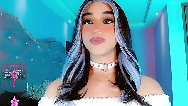 Snapshot of BimboCurvyy chatting on December 2025 11:59:01 AM BimboCurvyy online show from December 2025 11:59:01 AM