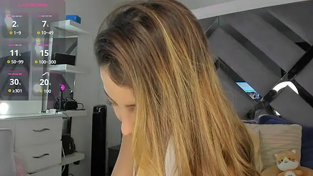 Snapshot of monroeglez5_ chatting on March 2026 09:41:01 PM monroeglez5 online show from March 2026 09:41:01 PM