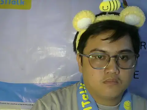 Yummy Tommy21 online show from September 2025 03:34:02 PM