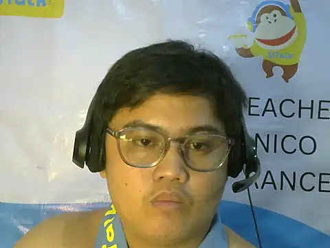 Yummy Tommy21 online show from September 2025 05:25:01 PM