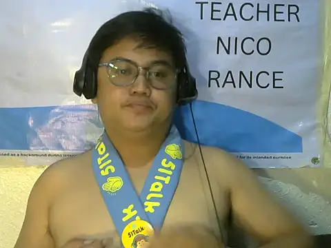 Yummy Tommy21 online show from October 2025 06:04:01 PM