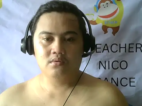 Yummy Tommy21 online show from October 2025 11:07:01 PM