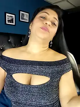 Lashmy111 online show from January 2025 09:13:01 PM