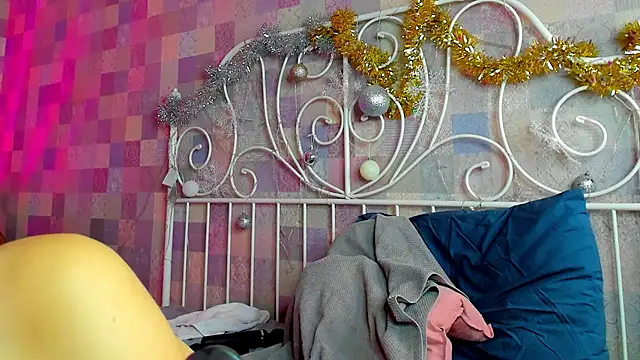 Fera1 Berry online show from December 2024 03:40:01 AM