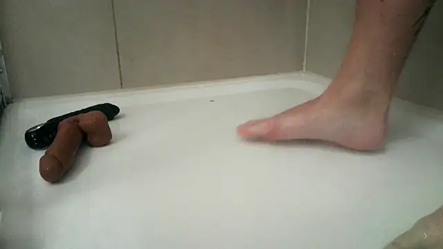 Snapshot of angelus112 chatting on December 2025 09:56:01 PM angelus112 online show from December 2025 09:56:01 PM