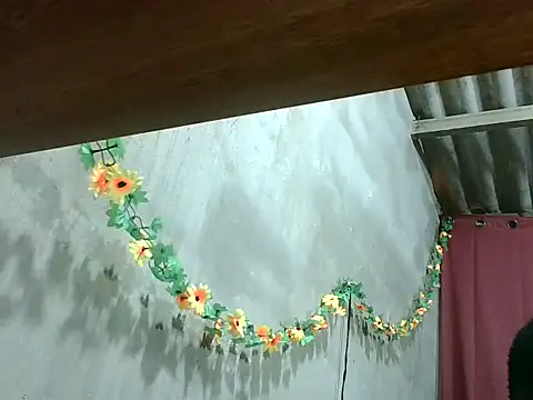 2ocmaxi online show from October 2025 07:34:01 PM