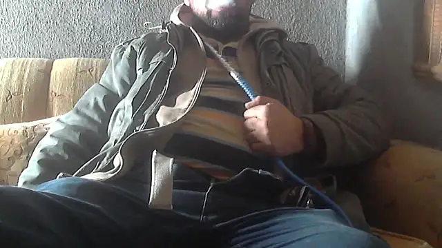 Snapshot of masculine_bear_daddy chatting on December 2024 05:48:01 PM masculine bear daddy online show from December 2024 05:48:01 PM