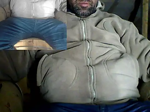Snapshot of masculine_bear_daddy chatting on December 2024 05:55:02 PM masculine bear daddy online show from December 2024 05:55:02 PM