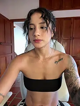 Ale Lewis online show from February 2026 09:07:01 PM