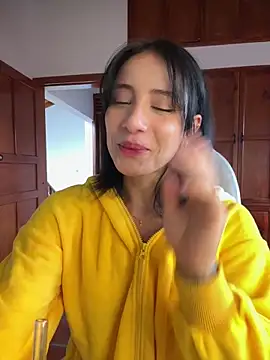 Ale Lewis online show from February 2026 09:18:02 PM