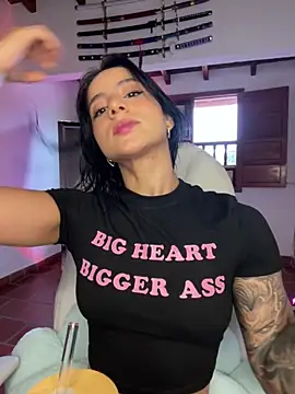 Ale Lewis online show from March 2026 10:02:02 PM