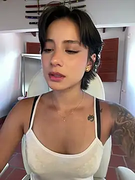 Ale Lewis online show from July 2026 09:06:01 PM