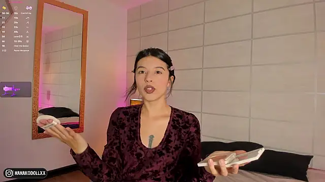 NanaRott online show from March 2026 08:13:01 PM