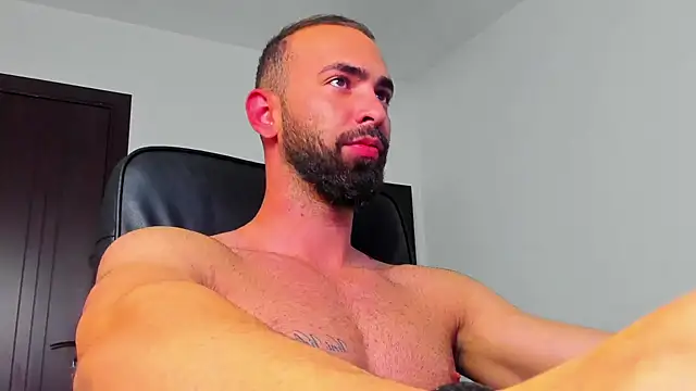 MichaelMasterss online show from December 2024 09:17:01 PM