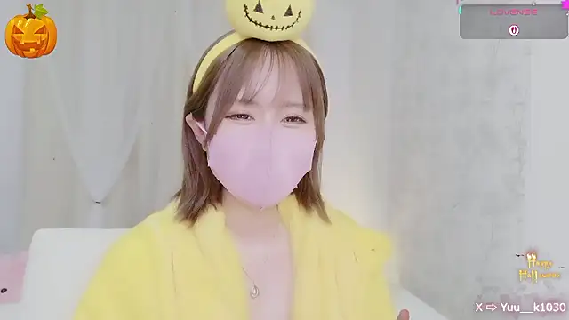 Snapshot of Yuu__k chatting on October 2025 03:03:02 PM Yuu k online show from October 2025 03:03:02 PM