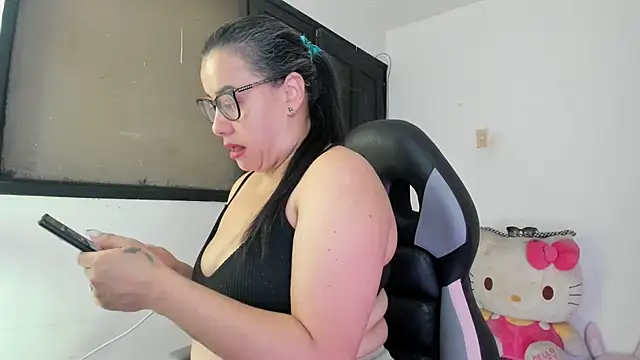 smile sweetpao online show from February 2025 12:02:02 PM