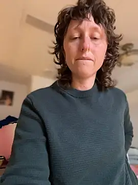 mossy kiss online show from March 2026 02:13:02 PM