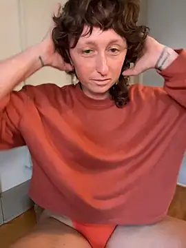 mossy kiss online show from April 2026 05:10:01 PM