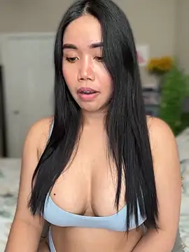 Snapshot of JazzieXo chatting on December 2024 07:33:01 PM JazzieXo online show from December 2024 07:33:01 PM