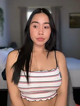 Snapshot of JazzieXo chatting on December 2024 08:27:01 PM JazzieXo online show from December 2024 08:27:01 PM