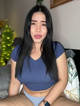 Snapshot of JazzieXo chatting on December 2024 12:33:01 AM JazzieXo online show from December 2024 12:33:01 AM