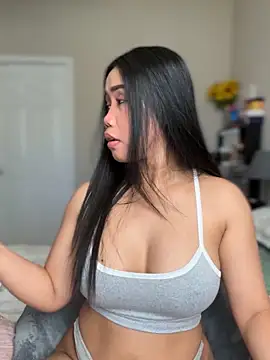 Snapshot of JazzieXo chatting on March 2025 08:00:01 PM JazzieXo online show from March 2025 08:00:01 PM