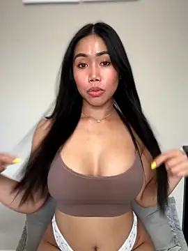 Snapshot of JazzieXo chatting on October 2025 07:12:02 PM JazzieXo online show from October 2025 07:12:02 PM