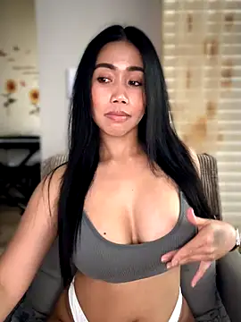 Snapshot of JazzieXo chatting on October 2025 06:43:01 PM JazzieXo online show from October 2025 06:43:01 PM