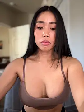 Snapshot of JazzieXo chatting on November 2025 09:13:01 PM JazzieXo online show from November 2025 09:13:01 PM