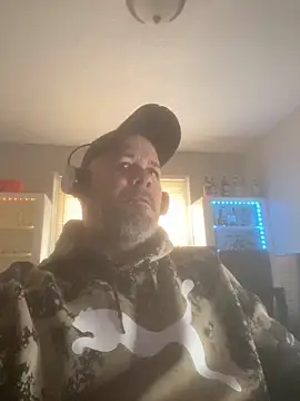 Snapshot of Cristian-Brayan chatting on February 2025 06:12:01 PM Cristian-Brayan online show from February 2025 06:12:01 PM