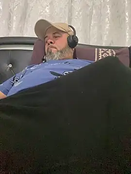 Snapshot of Cristian-Brayan chatting on December 2025 02:12:02 PM Cristian-Brayan online show from December 2025 02:12:02 PM