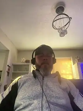 Snapshot of Cristian-Brayan chatting on December 2025 01:49:02 PM Cristian-Brayan online show from December 2025 01:49:02 PM