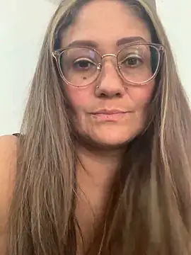 Snapshot of gabiTetas chatting on December 2024 07:14:02 PM gabiTetas online show from December 2024 07:14:02 PM